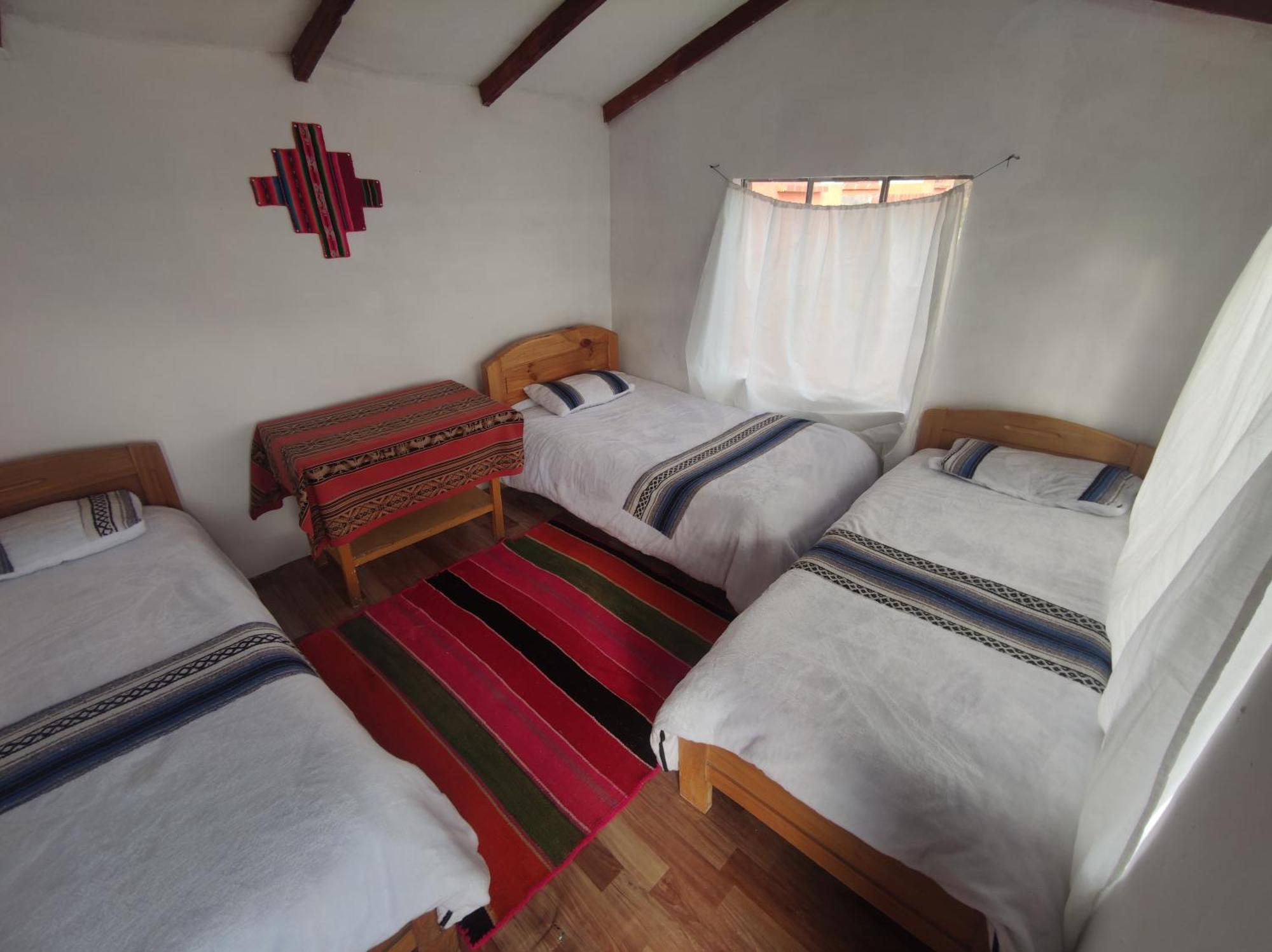Inti Wasi Lodge Comunidad Yumani Exterior photo